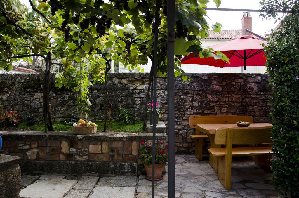 Apartment Percic Tar-Vabriga Exterior photo